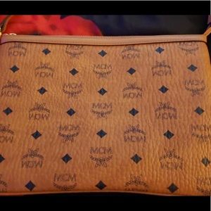 McM cosmetics pouch (medium)